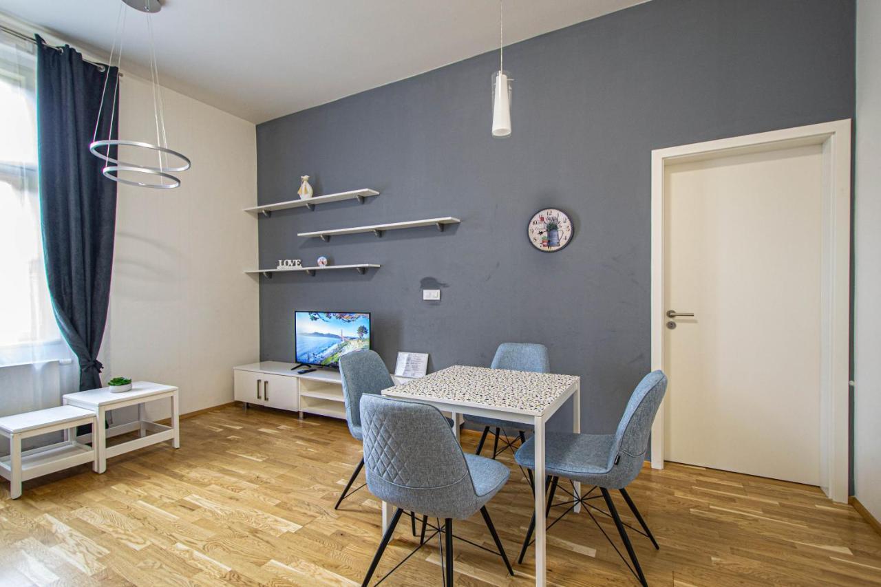 Stylish Apartment In Prague Best Gastronomic Area エクステリア 写真
